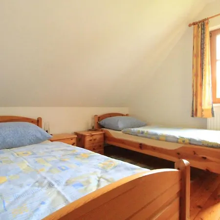 Ferienwohnung Fur 4 Personen Ca 55 M In Strassburg, Karnten Mittelkarnten Apartment *