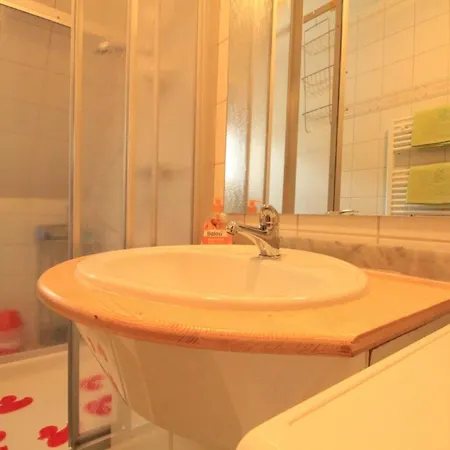 Ferienwohnung Fur 4 Personen Ca 55 M In Strassburg, Karnten Mittelkarnten Apartment Strassburg